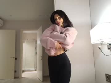 milla_bella - Live now on Chaturbate