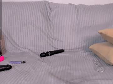 _b_a_n_s_h_e_e_ - Live now on Chaturbate