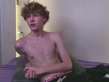 curlytwinkboy - Live now on Chaturbate