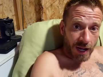 couple Sex Cam Shows with nakedmacgyver