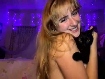 girl Sex Cam Shows with andixxkitty