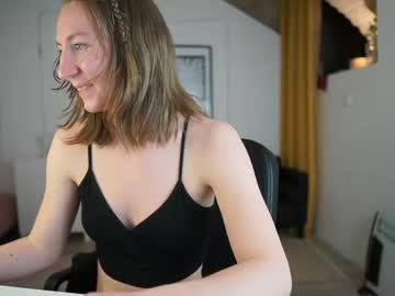girl Sex Cam Shows with samantha_saint_18