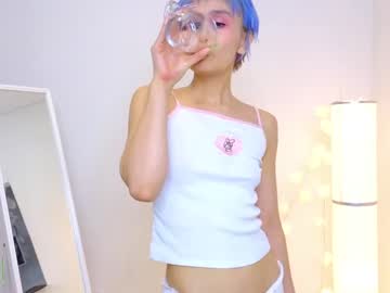 girl Sex Cam Shows with kiya_mi