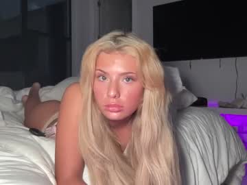 girl Sex Cam Shows with sarbbyxo