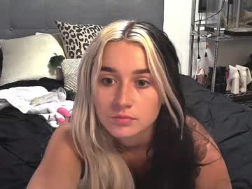 girl Sex Cam Shows with charlybabyy