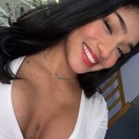 Bellafr - Live now on Stripchat