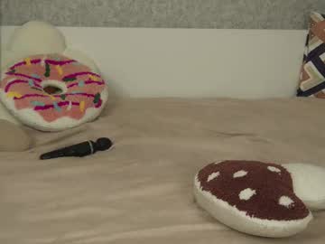 winelover_mia444 - Live now on Chaturbate