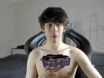 mason_jr - Live now on Chaturbate