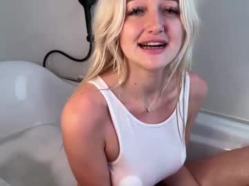 itslunaaaaa - Live now on Chaturbate