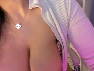 akura_01 - Live now on Chaturbate