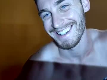 mikeygooner - Live now on Chaturbate