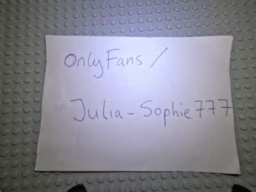 couple Sex Cam Shows with julia_sophie