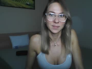 girl Sex Cam Shows with viktoriaaember