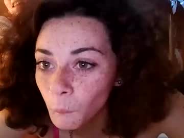 couple Sex Cam Shows with quinnslilslut_lai
