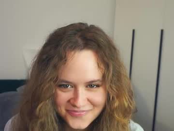 girl Sex Cam Shows with kendraedger
