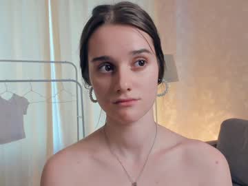 girl Sex Cam Shows with gummy_rabbit
