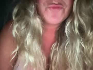 girl Sex Cam Shows with caromarie97