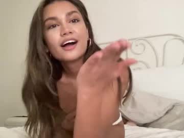 girl Sex Cam Shows with nikkibubble