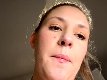 couple Sex Cam Shows with theonlypeachxxx