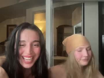 girl Sex Cam Shows with mysticmamiiiii