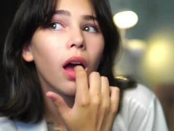 girl Sex Cam Shows with neroliamara