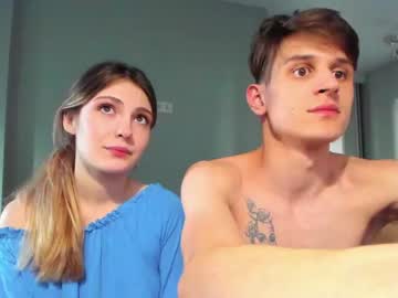 couple Sex Cam Shows with oliver_chloe