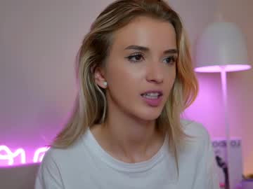 girl Sex Cam Shows with entia
