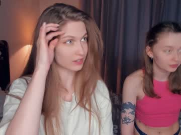 couple Sex Cam Shows with _hollydolly_