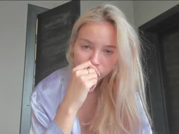 girl Sex Cam Shows with ari_1_1