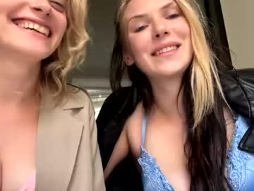 couple Sex Cam Shows with lookatus711