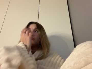 girl Sex Cam Shows with norakiso
