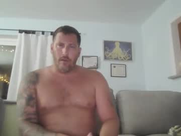 couple Sex Cam Shows with saltycaptain69_hatgirl69