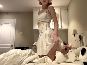 girl
        maudhendry cam image #5862664