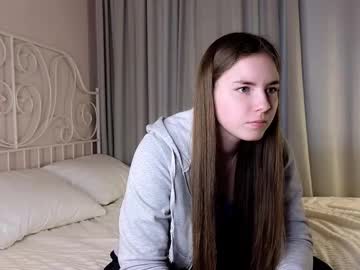 girl Sex Cam Shows with on_the_soft_pillow
