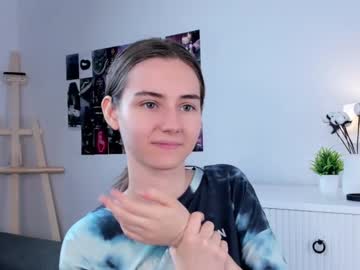 girl Sex Cam Shows with approche_toi_petite