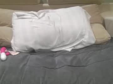 girl Sex Cam Shows with shybangs