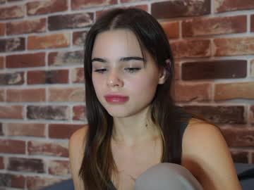 girl Sex Cam Shows with lindaclars