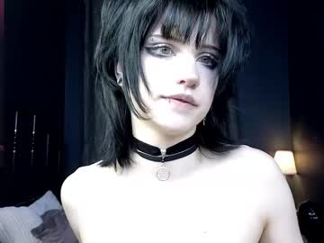 girl Sex Cam Shows with dark_vamp_