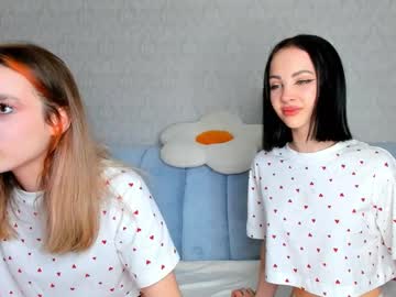 couple Sex Cam Shows with misseliss