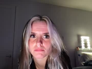 girl Sex Cam Shows with chandraxo