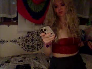 girl Sex Cam Shows with lucieraw