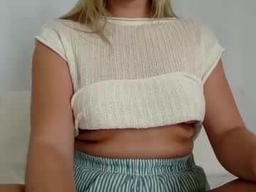 girl Sex Cam Shows with innocentblonde789