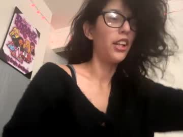 girl Sex Cam Shows with xxunkocn