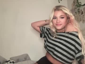 girl Sex Cam Shows with babymorgann