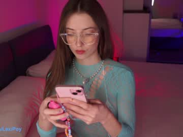girl Sex Cam Shows with lexipoy