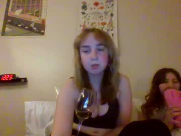 couple Sex Cam Shows with carpetmunchers