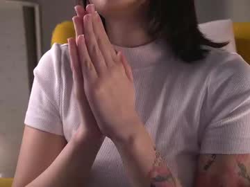 girl Sex Cam Shows with petraharn
