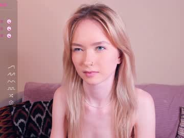 girl Sex Cam Shows with h0lyangel