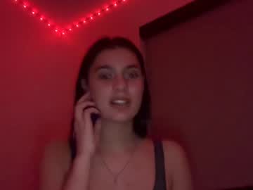 girl Sex Cam Shows with leahsoren