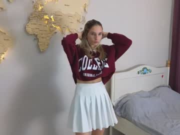 girl Sex Cam Shows with maureencantrell